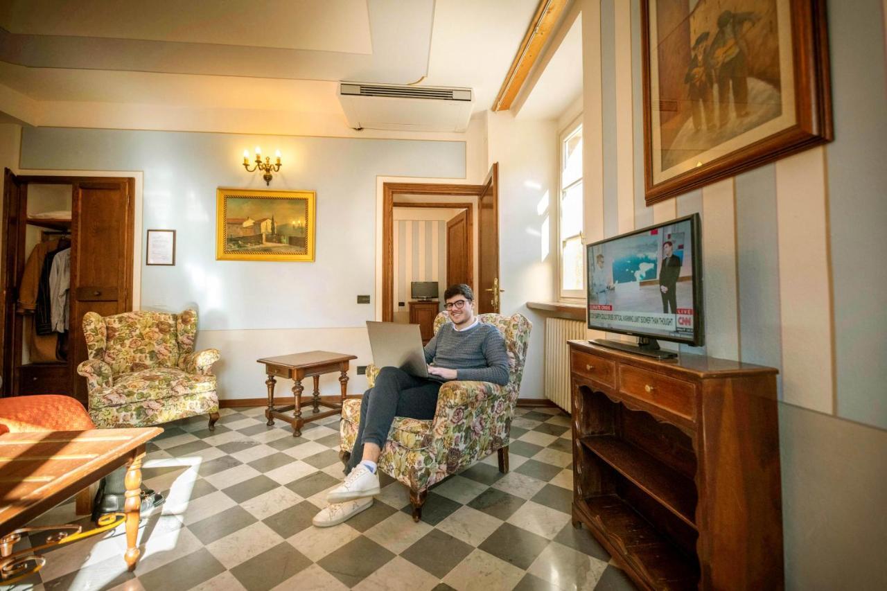 Park Hotel Regina - With Air-Condition And Pool Баньї-ді-Лукка Екстер'єр фото